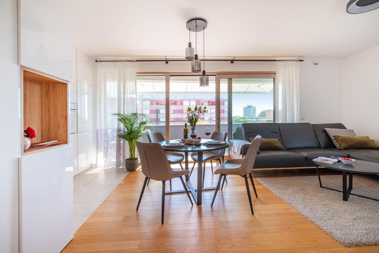 D-Apartment - With Garage And Balcony Ζαντάρ Εξωτερικό φωτογραφία