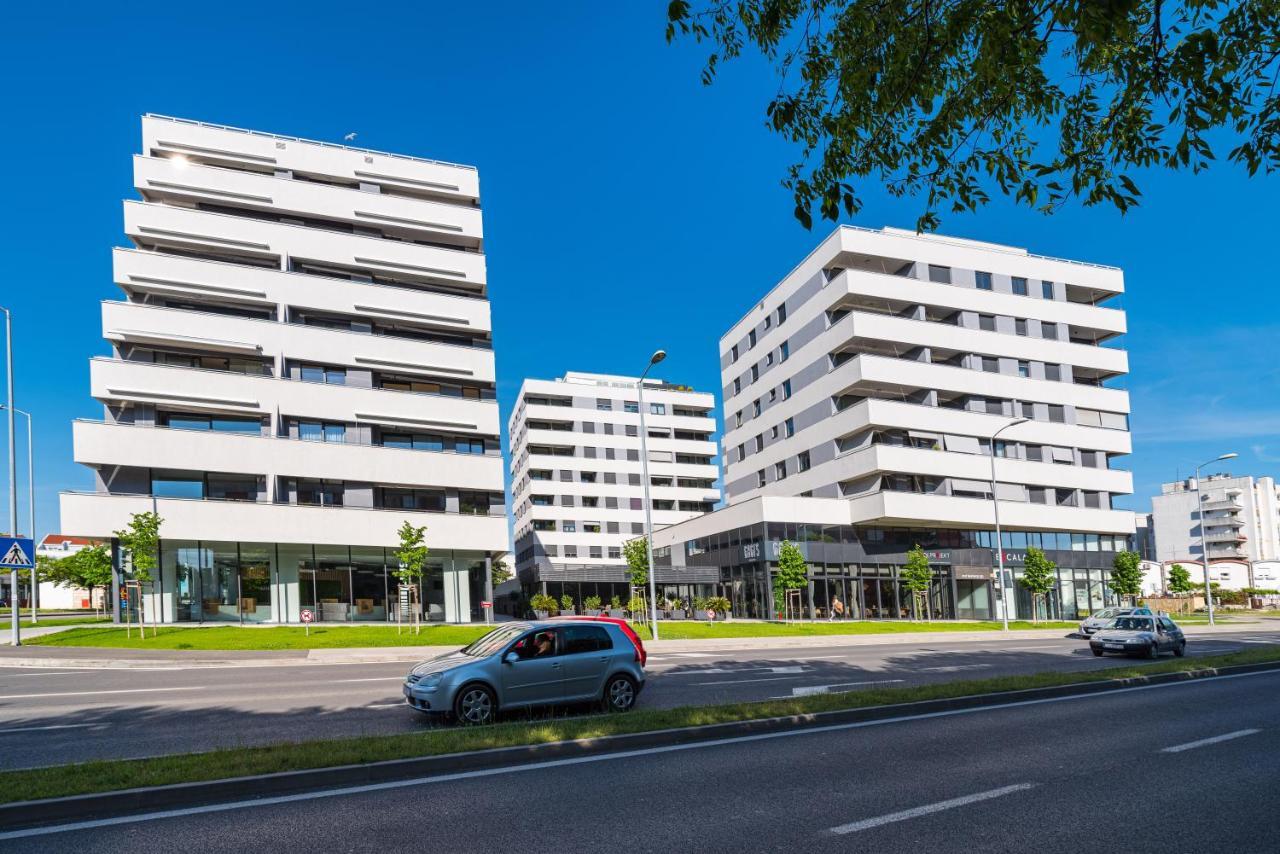 D-Apartment - With Garage And Balcony Ζαντάρ Εξωτερικό φωτογραφία
