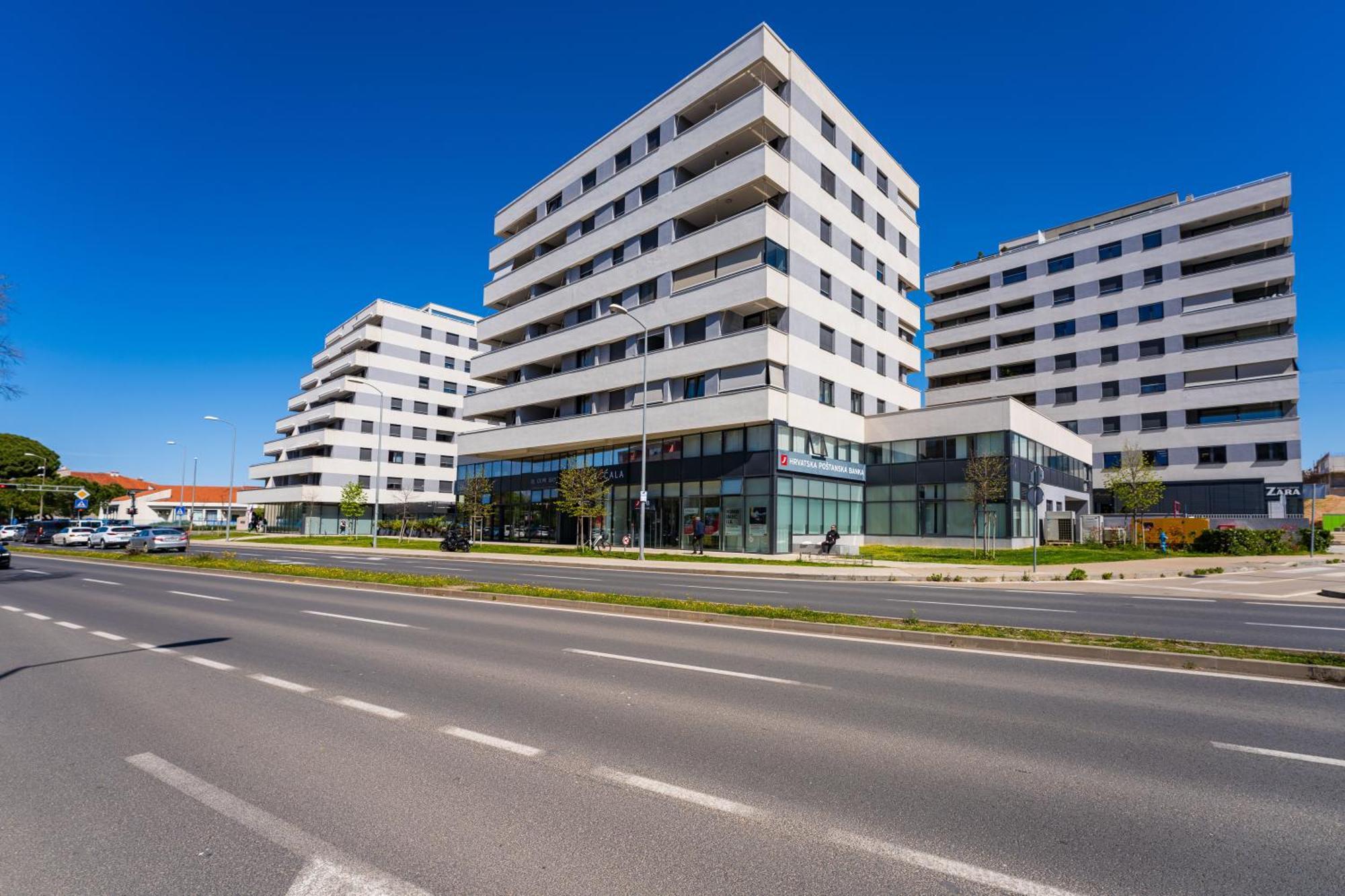D-Apartment - With Garage And Balcony Ζαντάρ Εξωτερικό φωτογραφία